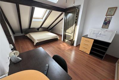 Apartament cu 5 camere decomandat în Central - 4