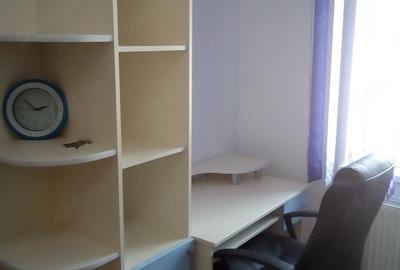 Apartament cu 3 camere semidecomandat în Central - 4
