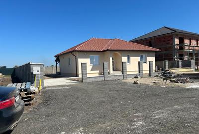 Casă cu 4 camere în Șag - 2