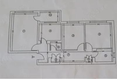 Apartament cu 3 camere în Broșteni - 2