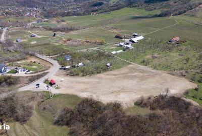 Teren de 1288 mp, în Surdești - 1