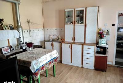 Casă cu 3 camere în Luna - 1