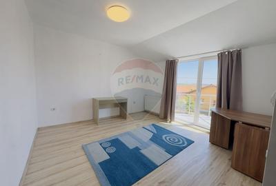 Casa cu 5 camere de vanzare Cartier Orizont 2 Paleu zona Metropolitana - 12