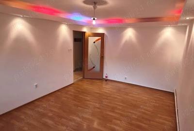 Apartament cu 3 camere decomandat în Central - 4