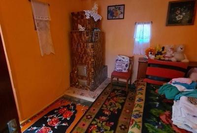 Casă cu 3 camere în Bălănești - 2