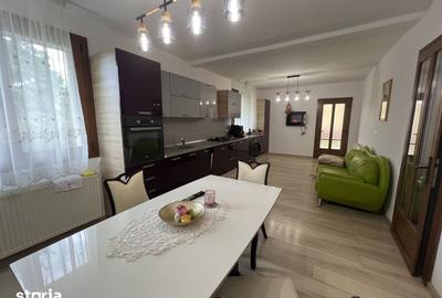 Casă cu 4 camere cu Teren 670 Mp în Cetate - 1