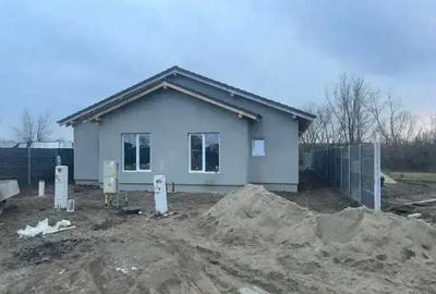 Casă cu Teren 415 Mp în Albina - 9