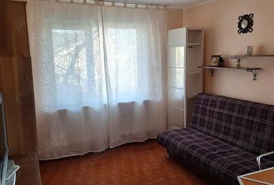 Garsonieră decomandată în Micro 17 - 2