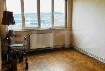 Apartament de vanzare, cu 2 camere, 47 mp, renovabil, zona L - 3