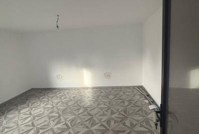 Casă cu 6 camere în Central - 1