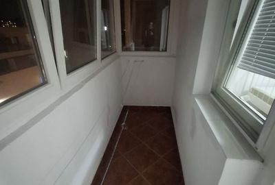 Apartament cu 3 camere decomandat în Tei - 2