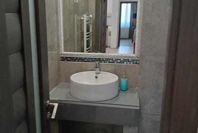 Apartament cu 3 camere decomandat, mobilat în Tomis Plus - 10