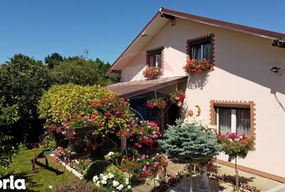 Casă cu 6 camere cu Garaj în Voitinel - 5