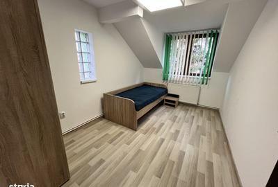 Apartament cu 4 camere decomandat în Turnișor - 4