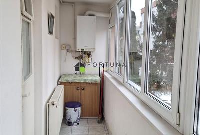 Apartament cu 2 camere decomandat în Astra