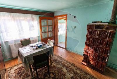 Casă cu 4 camere cu Teren 390 Mp în Peștenița - 8