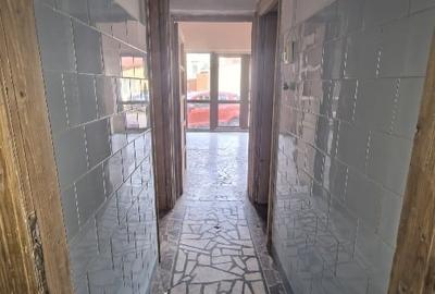 Casă situată Ultracentral având destinația de spatiu comercial cu 3 accese - 7