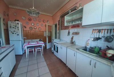 Apartament de 100mp si garaj in zona centrala - 8