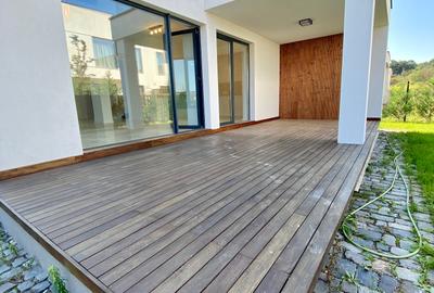 Vila noua eleganta si spatioasa, 5 cam, 4 bai, Laguna Albastra, cartier privat - 3