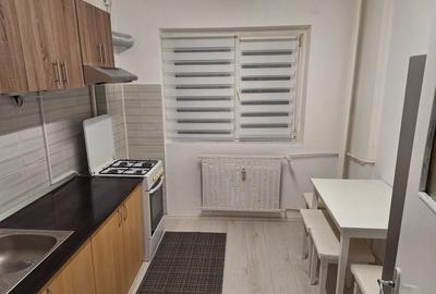 Apartament cu 2 camere semidecomandat, mobilat în Apărătorii Patriei - 9