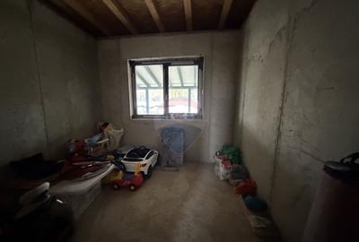 Casă cu 4 camere cu Teren 780 Mp în Câmpineanca - 3