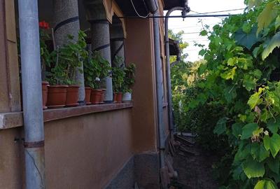 Casă cu 6 camere în Giubega - 1