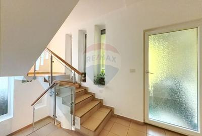 Hotel/Pensiune, de 303 mp, în Spitalul Județean - 4