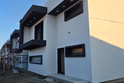 Casă cu 3 camere în Teiu - 2