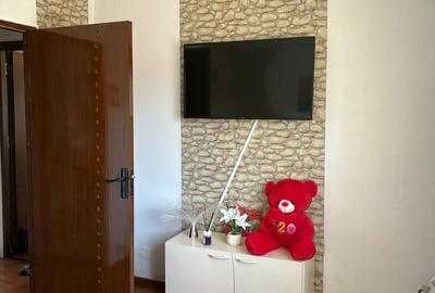 Vand apartament situat in Stalpeni - 2