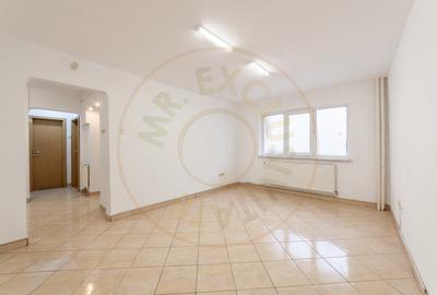 Spațiu comercial, de 50 mp, în Nord - 7