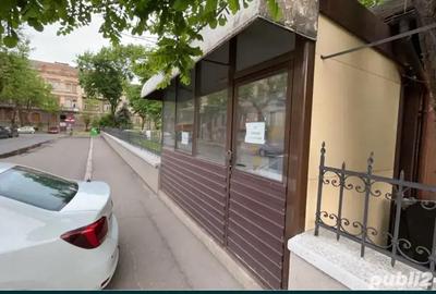 Spațiu comercial, de 4 mp, în Sinaia - 2