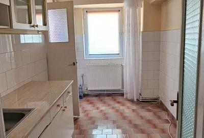Apartament cu 3 camere decomandat în Pod - 6
