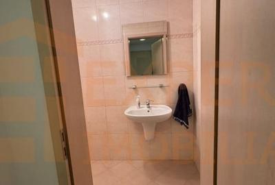 Oportunitate! Apartament 3 camere de vanzare, in Zona Centrala - 10