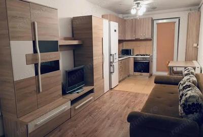 Apartament cu 2 camere decomandat în Titan