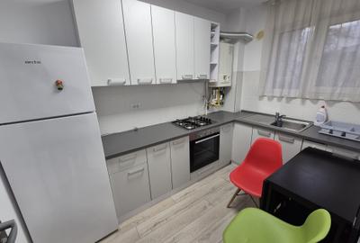 Garsonieră decomandată în Baza 3 - 3
