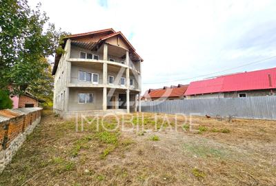 Vila P+2 de vanzare – cartier Barsesti - 6