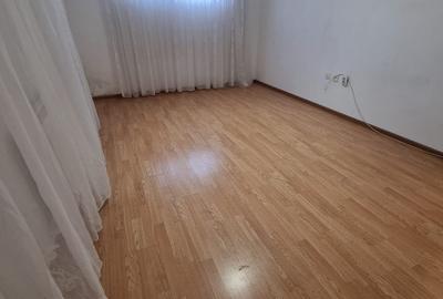 Apartament 2 camere decomandat, parcare, metrou 10 min, mutare imediata - 7