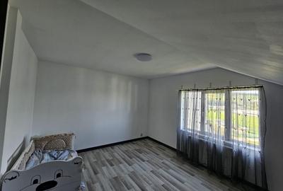 Apartament cu 3 camere decomandat în Jucu - 7