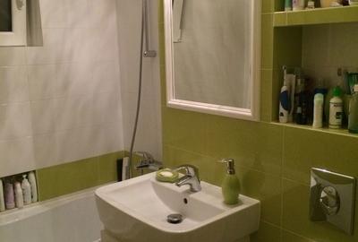 Apartament cu 3 camere decomandat în Petru Rareș - 2