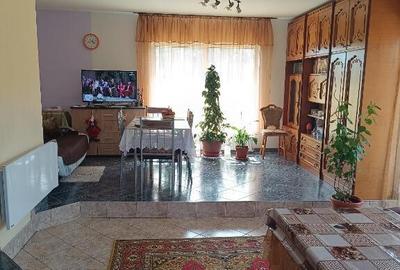 Casa zona Unirea la iesire - 7