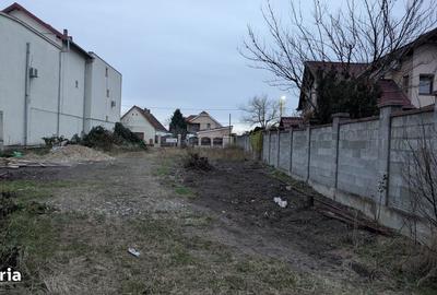 Teren de 1595 mp, în Central - 3