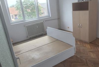 Apartament cu 2 camere decomandat în Exterior Vest - 1