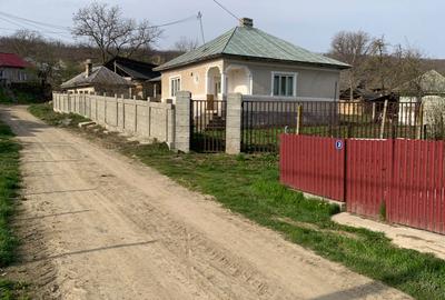 Casă cu 3 camere în Parava - 1