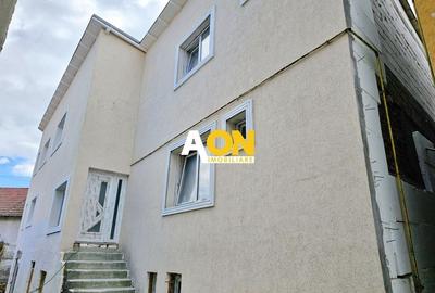 Casa 12 camere, pretabila ca pensiune sau pentru apartamentare - 1