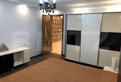 Casă cu 10 camere cu Teren 785 Mp în Central - 9