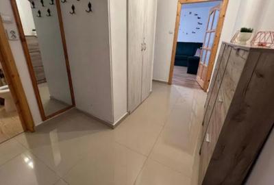 Apartament 2 camere, decomandat - zona Triaj - 2
