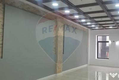 Spațiu comercial, de 230 mp, în Central - 12