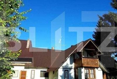 Casă cu 8 camere cu Teren 2200 Mp în Central - 2