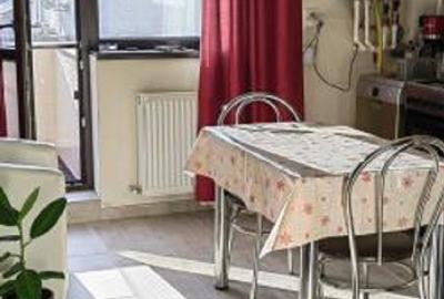 Apartament cu 3 camere decomandat în Central - 3