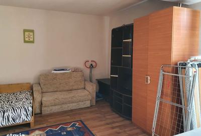 Garsonieră în CET - 5